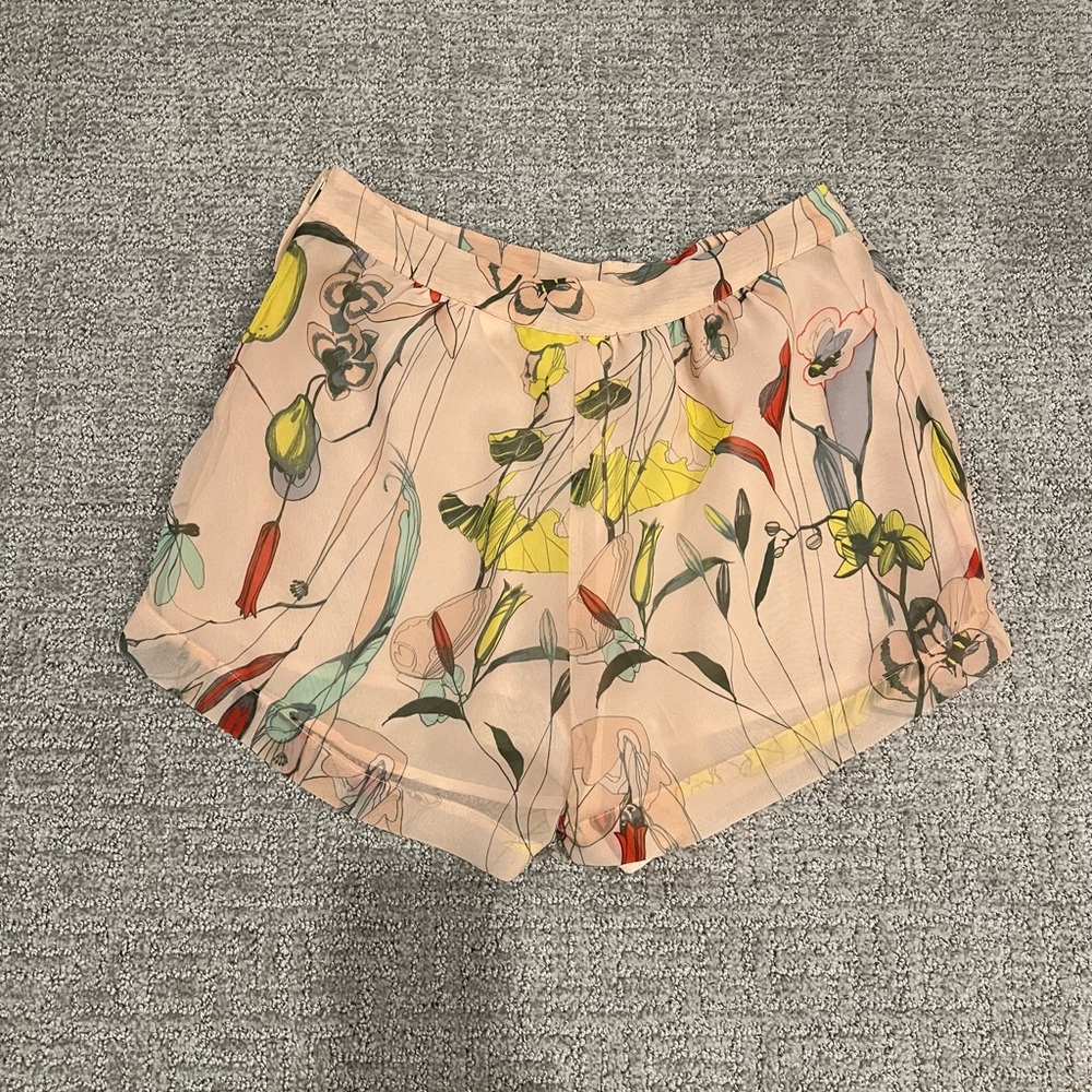 🌴 H&M Silky Floral Print Blouse And Shorts Set - Picture 9 of 14